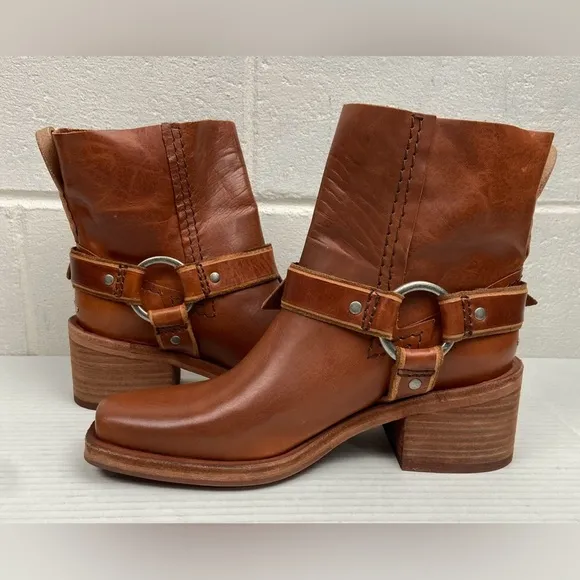 NWOB Free People We The Free Briggs Crop Rider Leather Harness Ankle Boots Brown