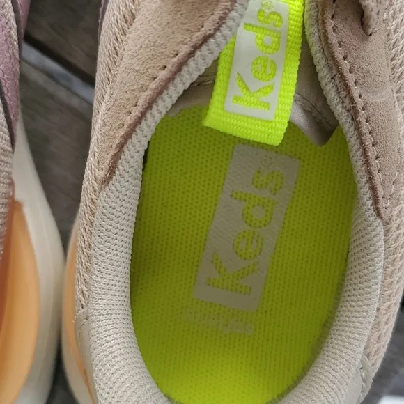 NWOB Keds Tiasa KC66169 Women's Tan/Multi Mesh Athletic Shoes - Size 8.5