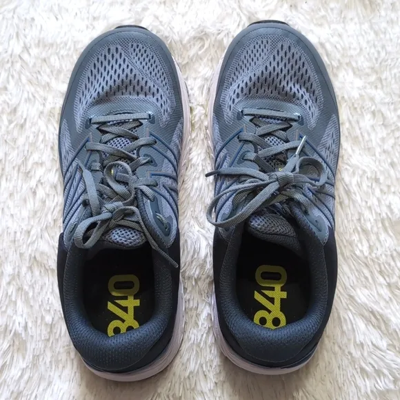 NWOB New Balance 4E Grey 840v5 Extra Wide Running Shoe