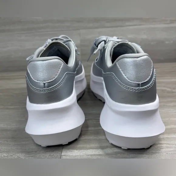 NWOB Salomon X Comme des Garçon SR811 Silver Platform Sneakers Women’s 8.5
