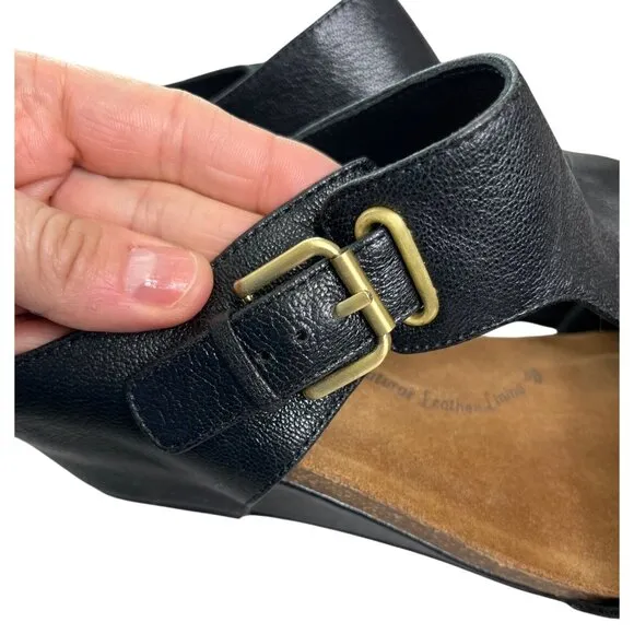 NWOB Sofft Black Leather Wedge Sandals With Buckle Closure Women’s Size 11