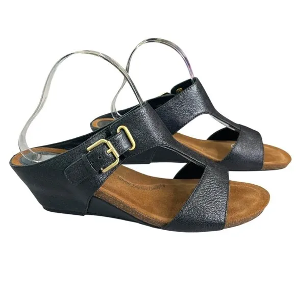 NWOB Sofft Black Leather Wedge Sandals With Buckle Closure Women’s Size 11