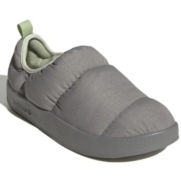 NWOT adidas Originals Puffylette Slippers