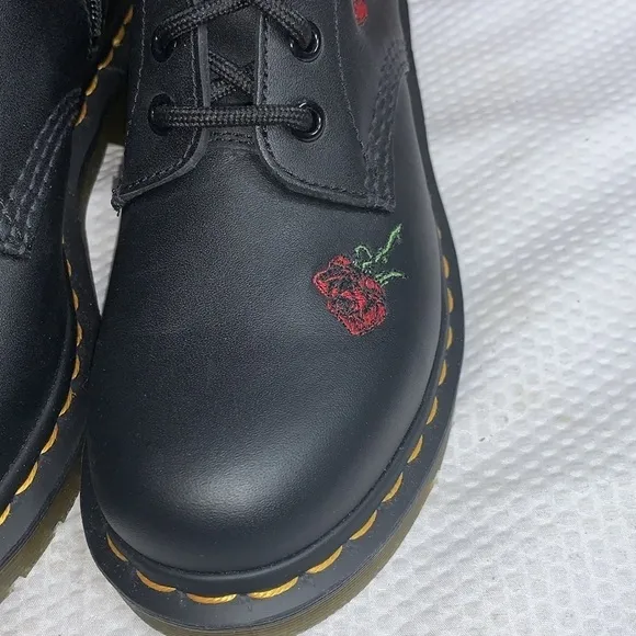 NWOT DR. MARTENS 1914 VONDA BOOTS2BA5​​​​​​