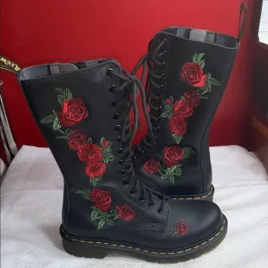 NWOT DR. MARTENS 1914 VONDA BOOTS2BA5​​​​​​
