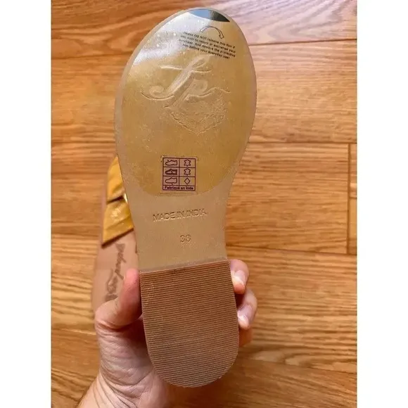 NWOT Free People Rio Vista Gold Sandals Size 38