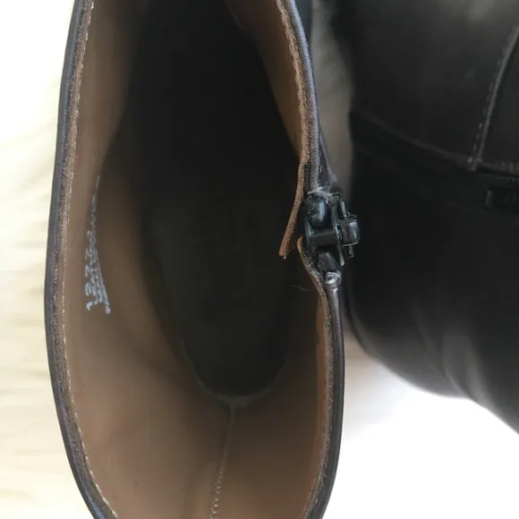 NWOT Italian leather Boots