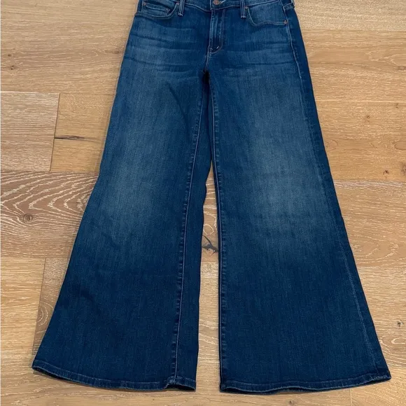 NWOT MOTHER The Twister Flood Ankle Flared Jeans, Size 24. Still In Stores.