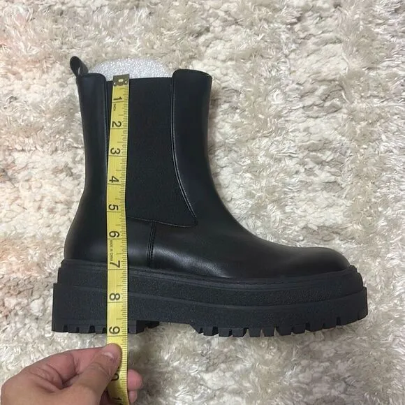 NWOT Good American Chelsea Platform Lug Sole Leather Boots Women’s Size 6.5