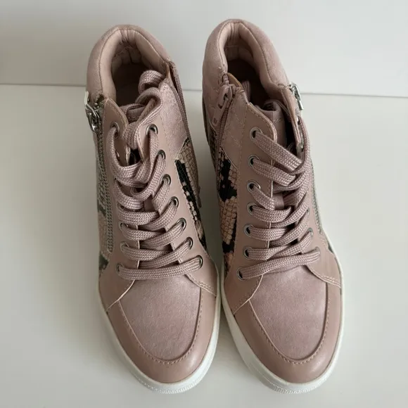 NWT Aldo Snake Print Wedge Sneakers Size 7
