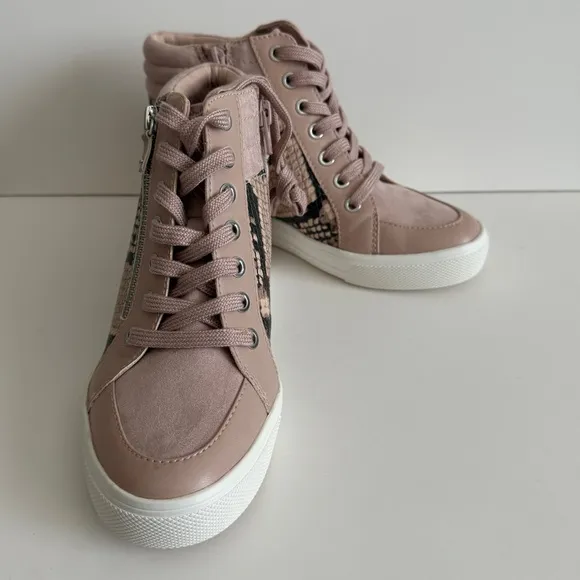 NWT Aldo Snake Print Wedge Sneakers Size 7