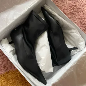 NWT ANINE BING Hilda Boots