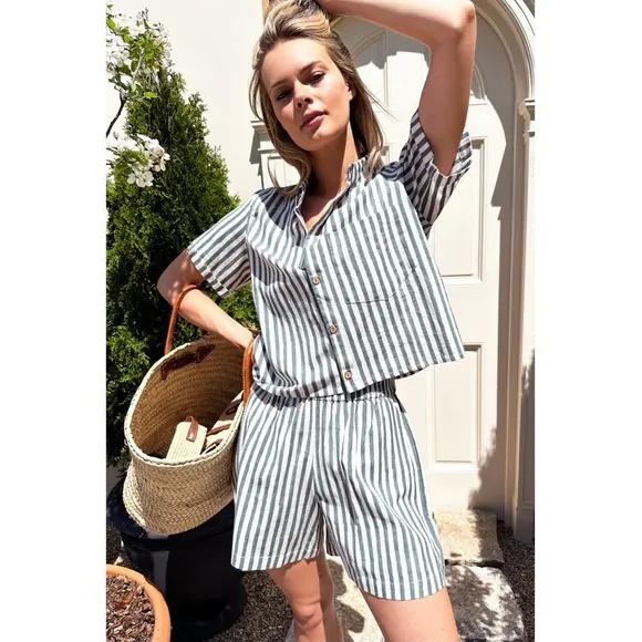 NWT Emerson Fry India Collection Pull On Shorts Moss Stripe Size S