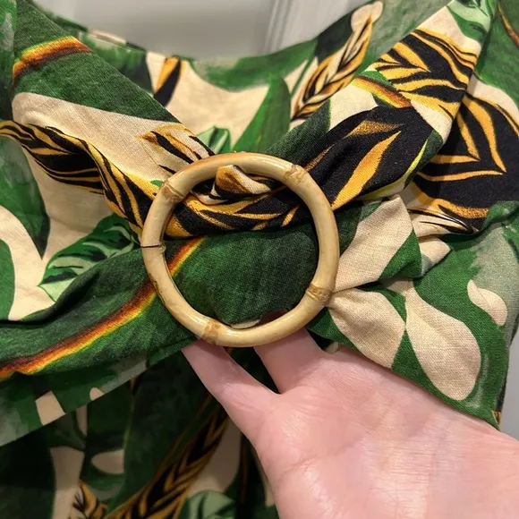 NWT Farm Rio Tropical Leaves Shorts Skort Size Large