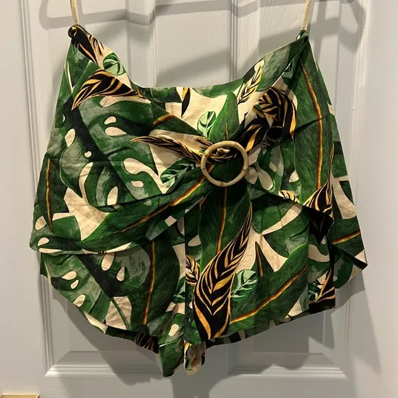 NWT Farm Rio Tropical Leaves Shorts Skort Size Large