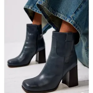 NWT Free People Naomi Ankle Blue Heel Boots - Size 7.5 US