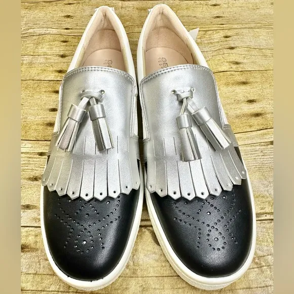NWT Geox D Leelu Leather Slip-On Sneakers Metallic Silver Tassel Loafer