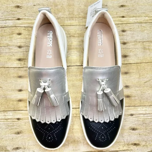 NWT Geox D Leelu Leather Slip-On Sneakers Metallic Silver Tassel Loafer