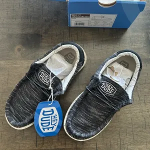 NWT Hey Dude J1 Wally Youth Stretch Black Slip-On Shoes