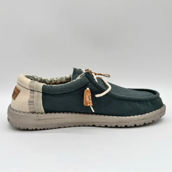 NWT Hey Dude Wally Linen Natural Teal Slip On Shoes Men’s Size 9