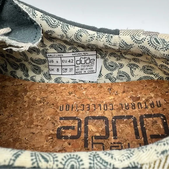 NWT Hey Dude Wally Linen Natural Teal Slip On Shoes Men’s Size 9