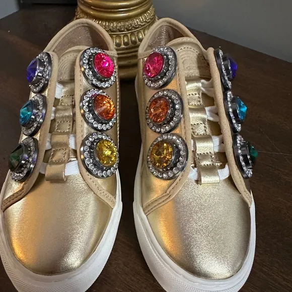 NWT Kurt Geiger London Size 6 Laney Octavia Gold Sneakers