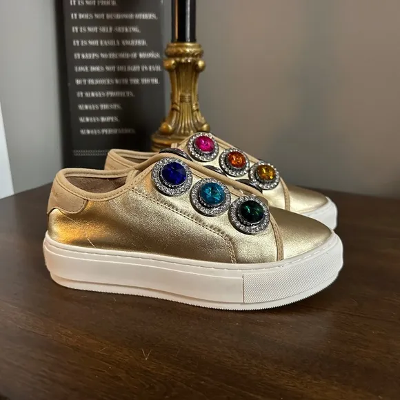 NWT Kurt Geiger London Size 6 Laney Octavia Gold Sneakers
