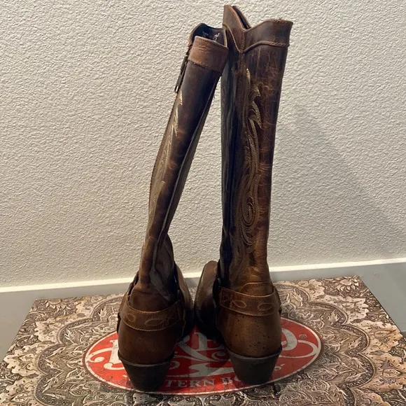 NWT Laredo Diamanté Cowboy Leather Boots Tan