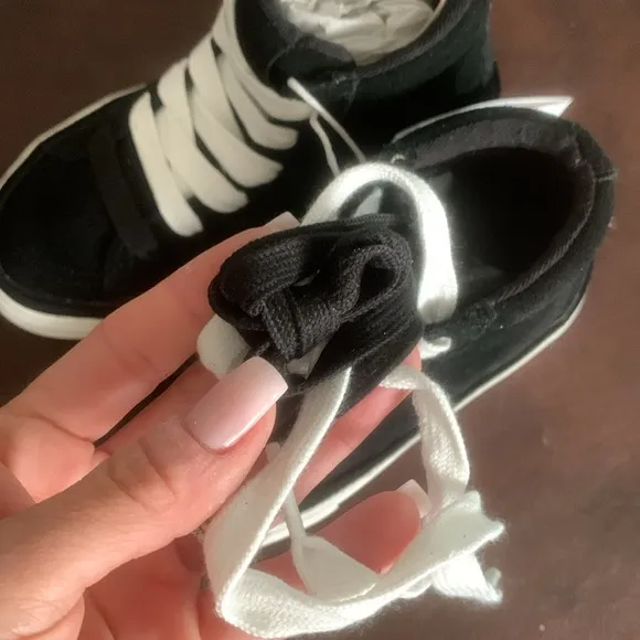 NWT Leather black suede high top sneakers