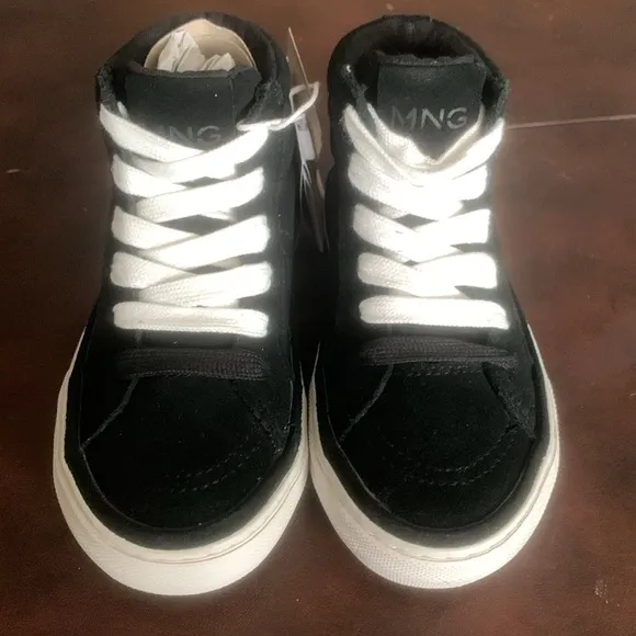 NWT Leather black suede high top sneakers