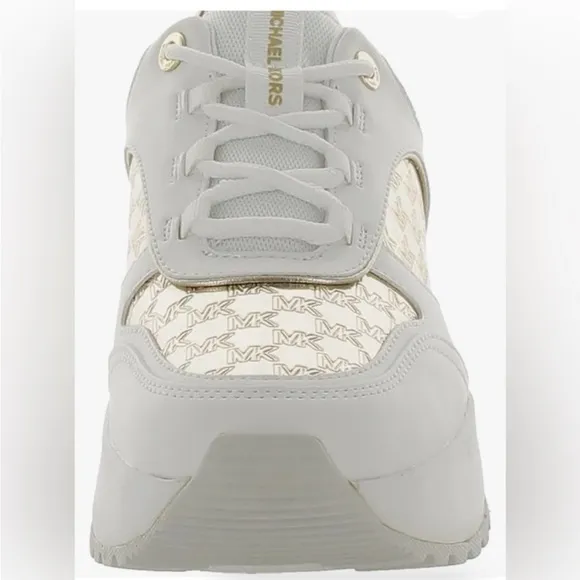 NWT Michael kors lace up athletic shoes size 6