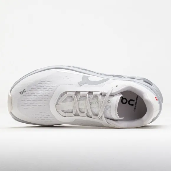 NWT ON CLOUDMONSTER Shoes