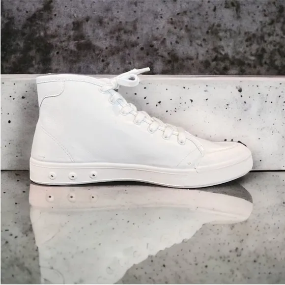 NWT rag &amp; bone Standard Issue High Top Leather Sneakers White. Size 8/38