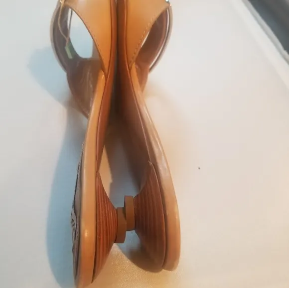 NWT Sebastian beige sandals with heel