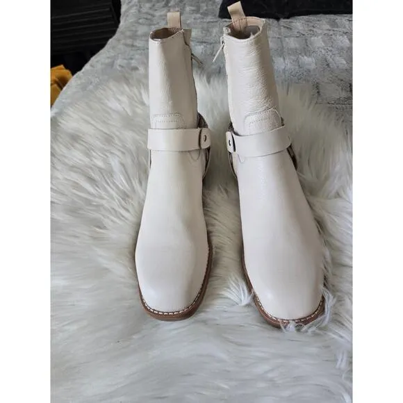 NWT Silent D Cream Leather Moto Boots - 40 EU (9.5-10 US)