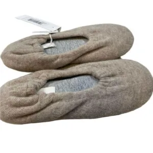 NWT SKIN Girls 100% Cashmere Mocha Ballet Slippers House-shoes - Size XS/ 3-4