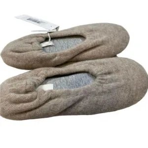 NWT SKIN Girls 100% Cashmere Mocha Ballet Slippers House-shoes - Size XS/ 3-4
