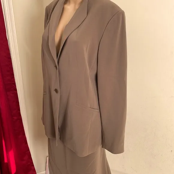 NWT Talbots Suit Set Blazer &amp; Skirt Size 14