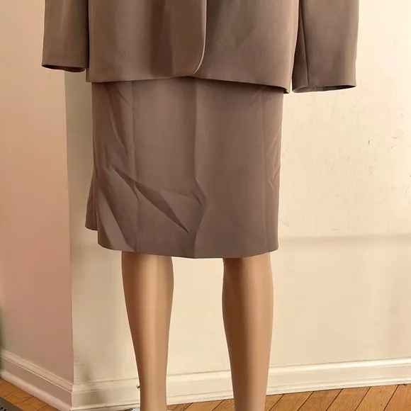 NWT Talbots Suit Set Blazer &amp; Skirt Size 14