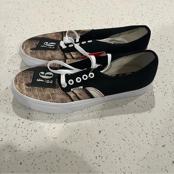 NWT Vans Harry Potter Platform 9 3/4 Train Sneakers Size Womens 10 RARE