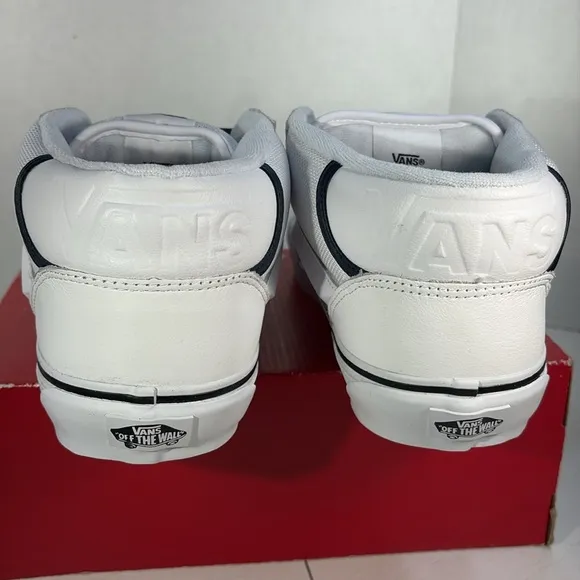 NWT Vans KNU Skool Mid top Skateboard Shoes Men’s 10