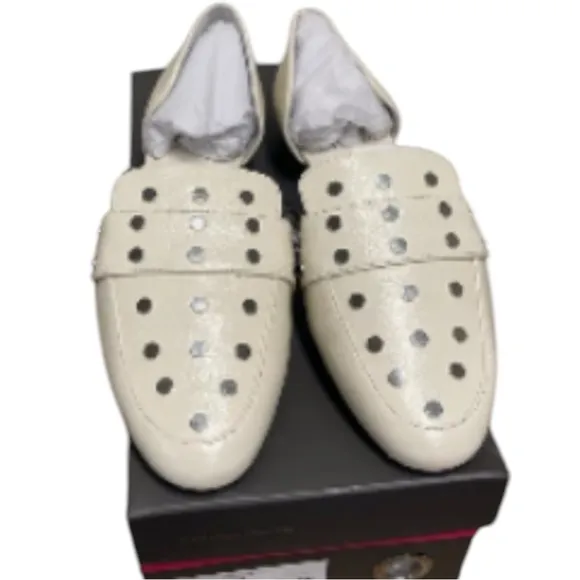 NWT Vince Camuto Cream Studded D’Orsay Leather Loafter Warm White Sz 7.5