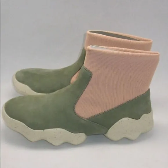 NWT Camper Tan Green Sneaker Boots Booties