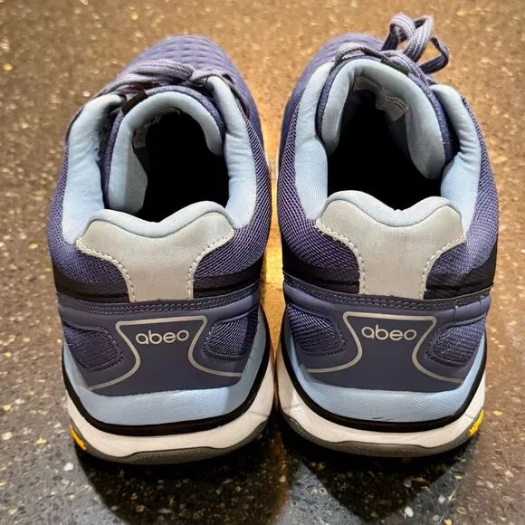 Obeo Pro 2.0 Solace Running Shoes. Navy. Size Women’s 10.