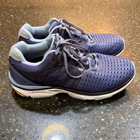Obeo Pro 2.0 Solace Running Shoes. Navy. Size Women’s 10.