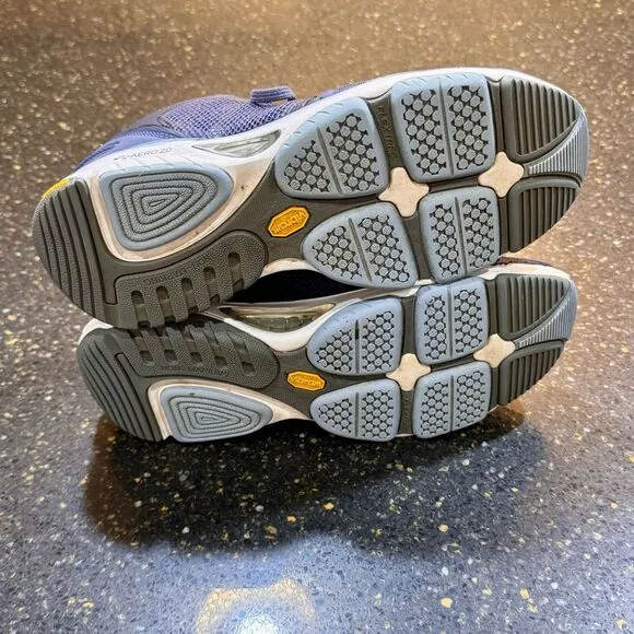 Obeo Pro 2.0 Solace Running Shoes. Navy. Size Women’s 10.