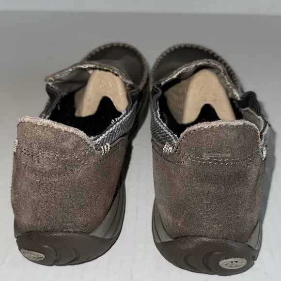Oboz Cody Leather Slip On Lifestyle Shoes