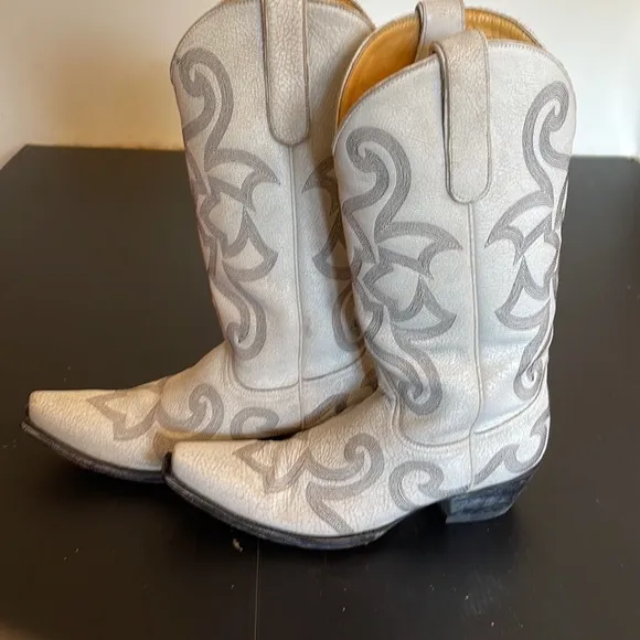 OLD GRINGO stitched pattern and quality distressed leather boots.