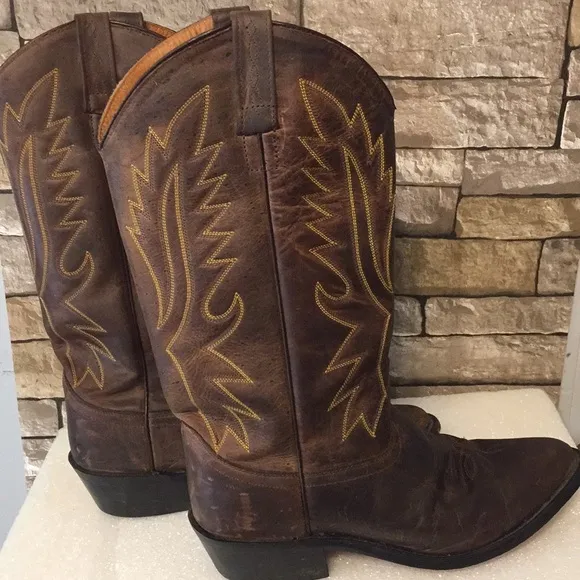 Old West western boots