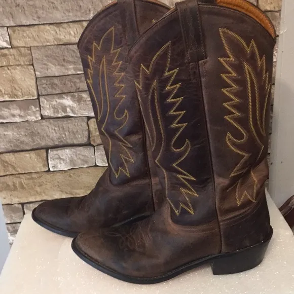 Old West western boots
